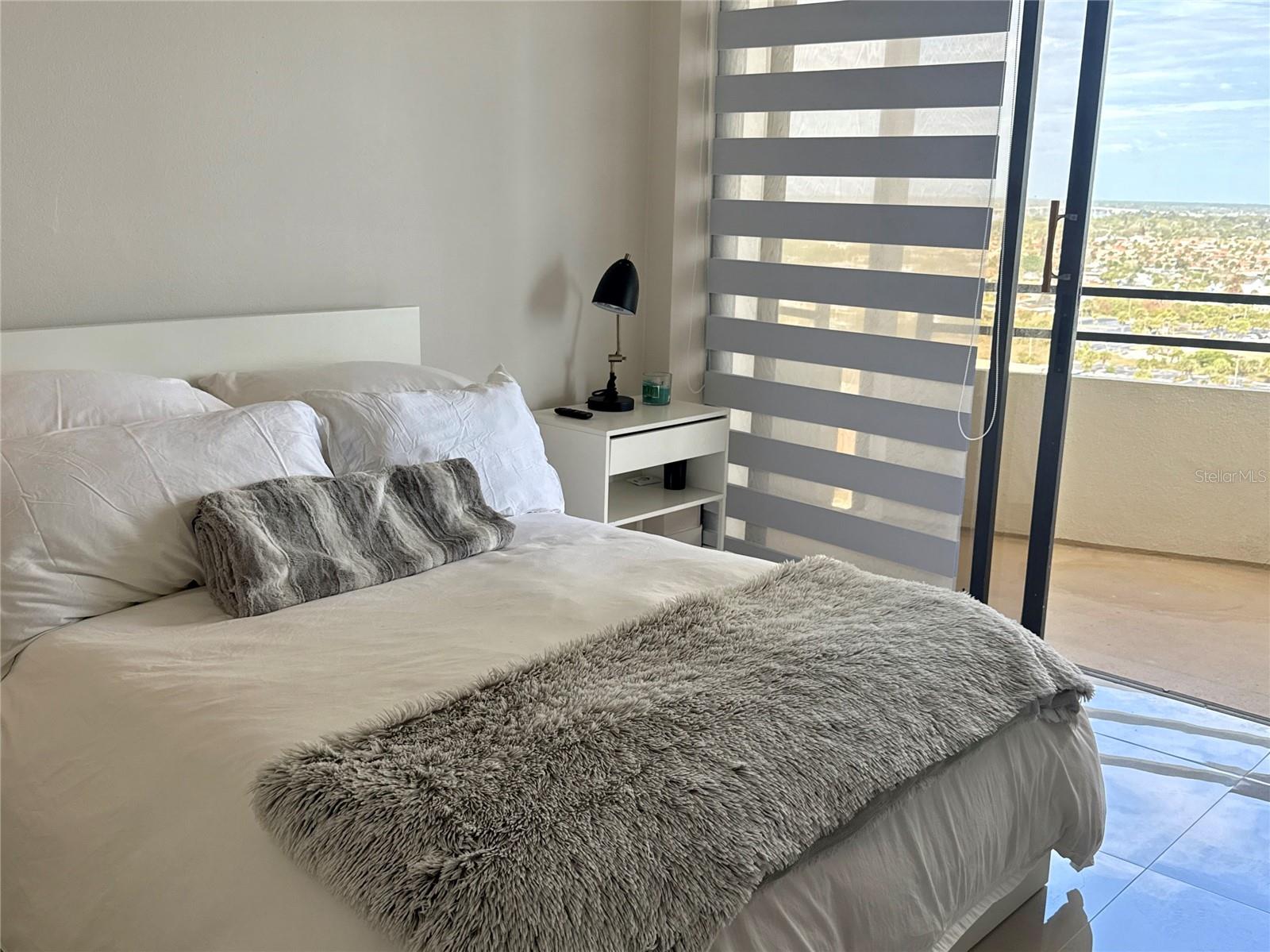 OCEAN RITZ CONDO UNIT 01 - Residential