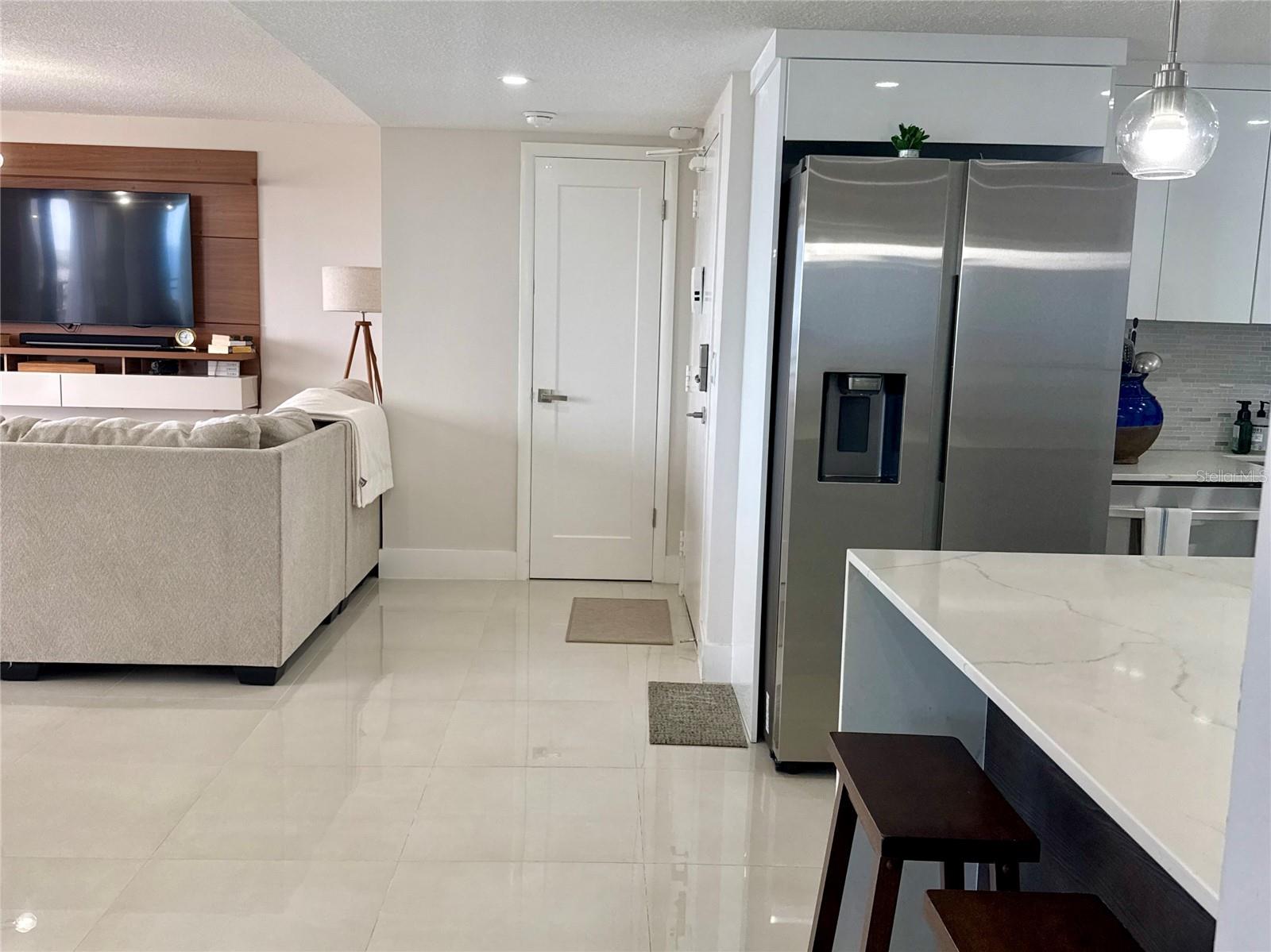 OCEAN RITZ CONDO UNIT 01 - Residential