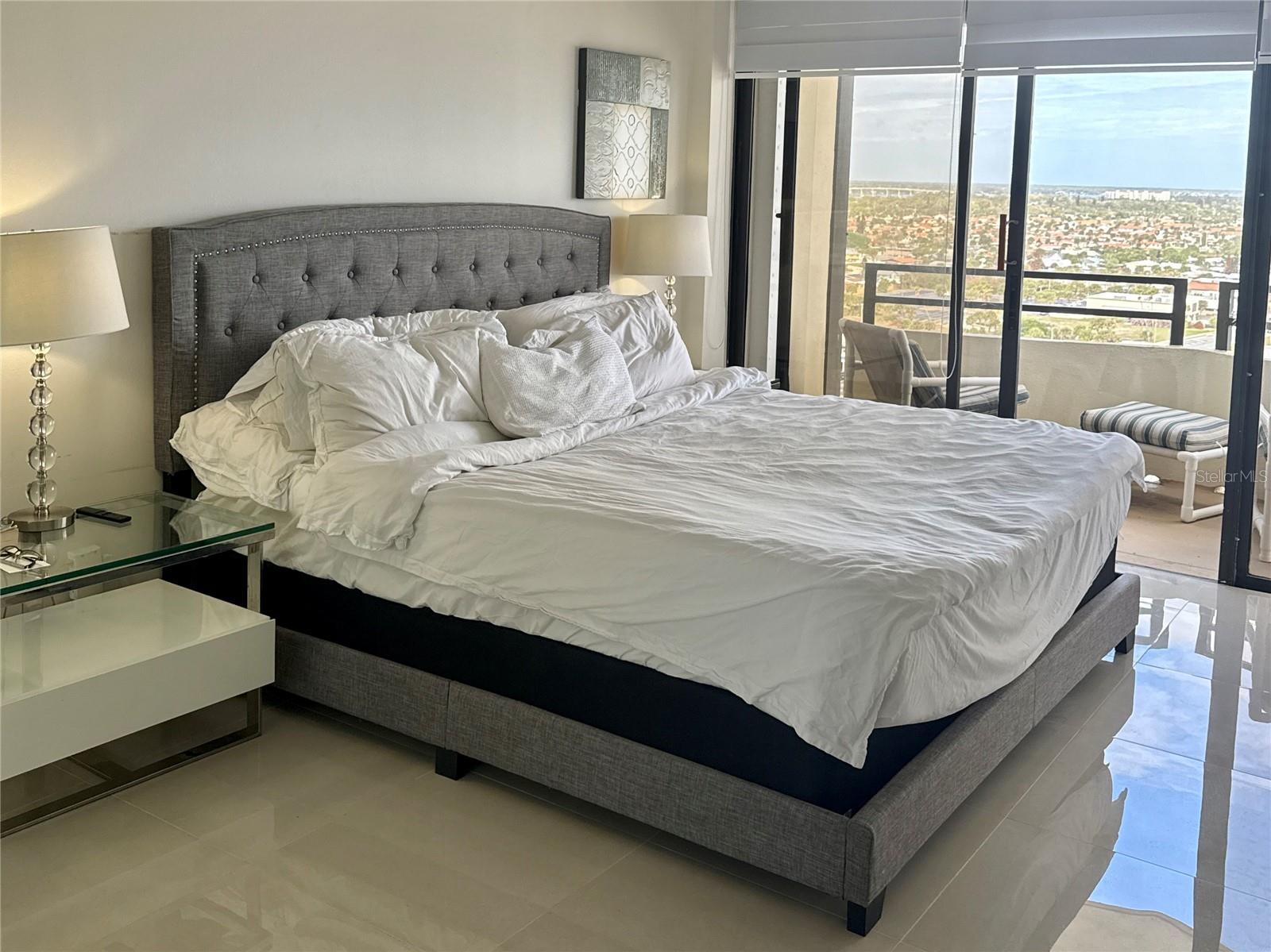 OCEAN RITZ CONDO UNIT 01 - Residential