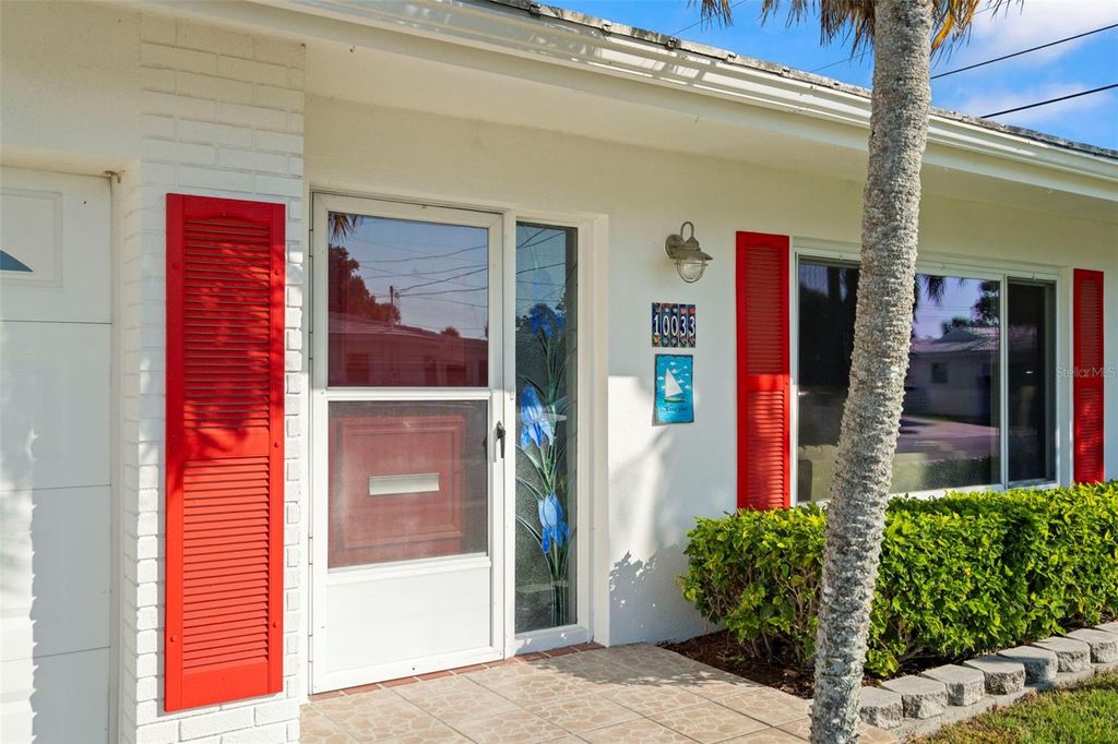 Photo of 10033 37th Way N #3, Pinellas Park, FL 33782 (MLS # TB8449224)