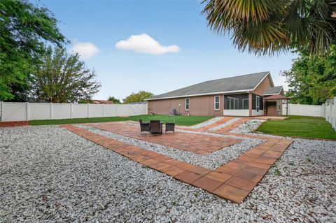 Tiny photo for 11637 Lake Drive, Leesburg, FL 34788 (MLS # G5110362)