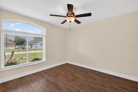 Tiny photo for 11637 Lake Drive, Leesburg, FL 34788 (MLS # G5110362)