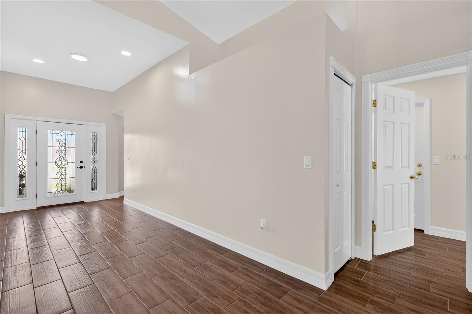 HAINES LAKE ESTATES - Residential