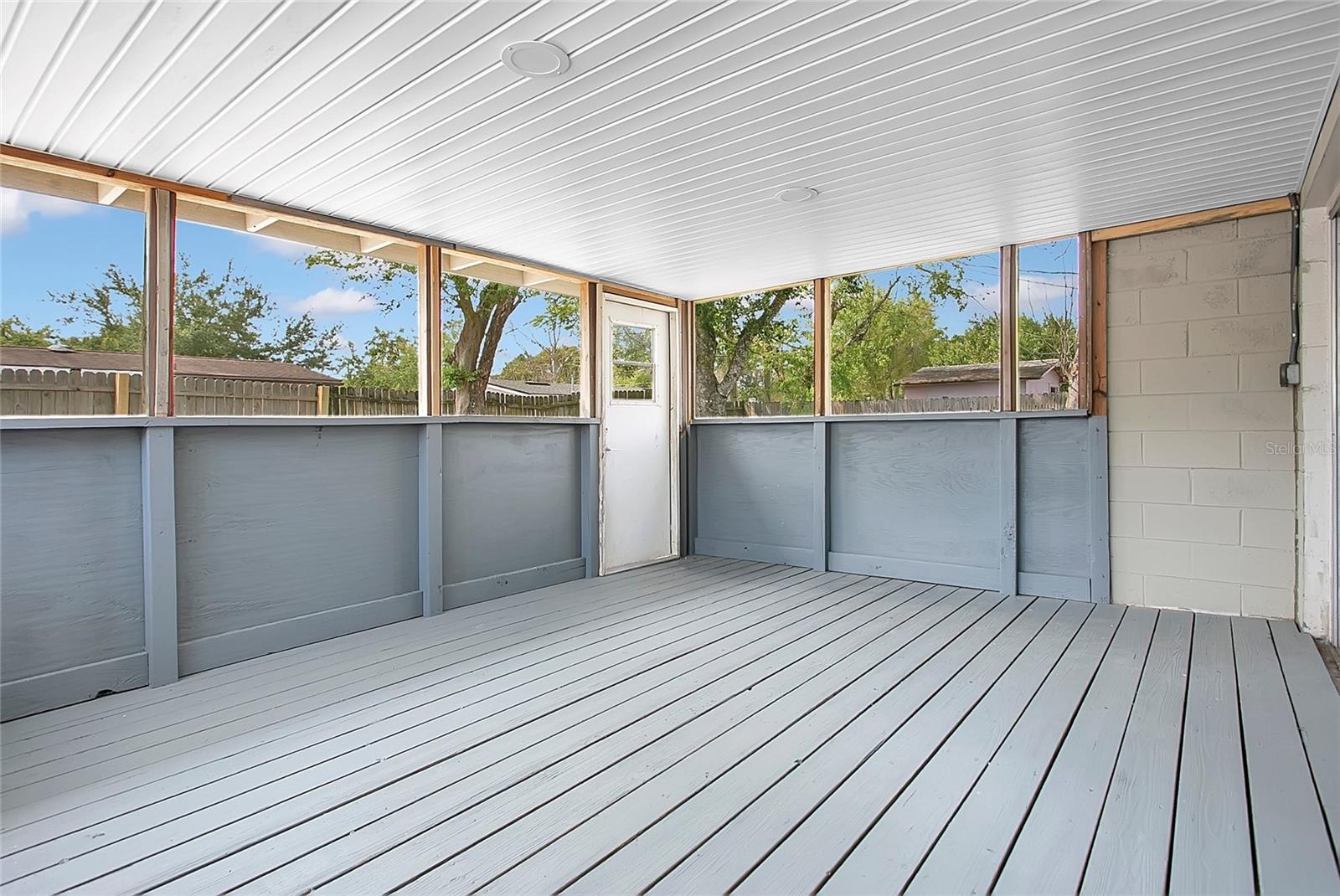 HEFTLER HOMES HOWELL PARK SEC ONE - Residential