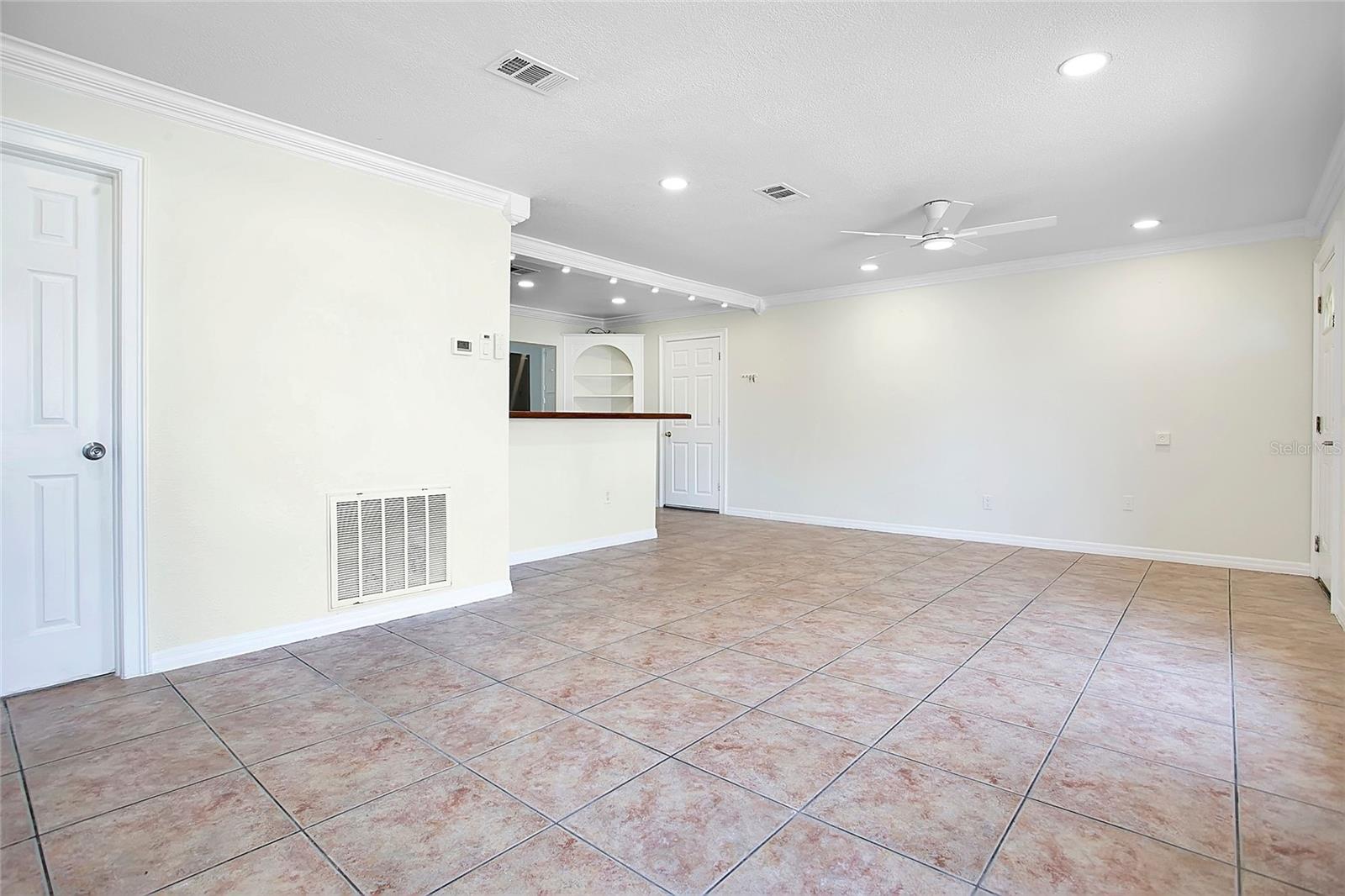 HEFTLER HOMES HOWELL PARK SEC ONE - Residential