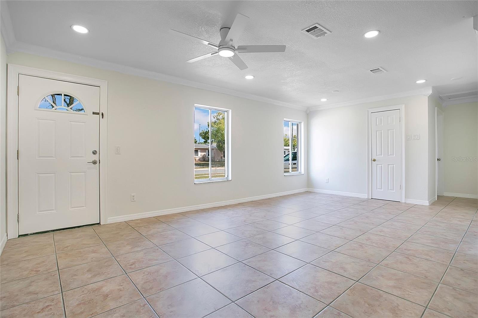 HEFTLER HOMES HOWELL PARK SEC ONE - Residential