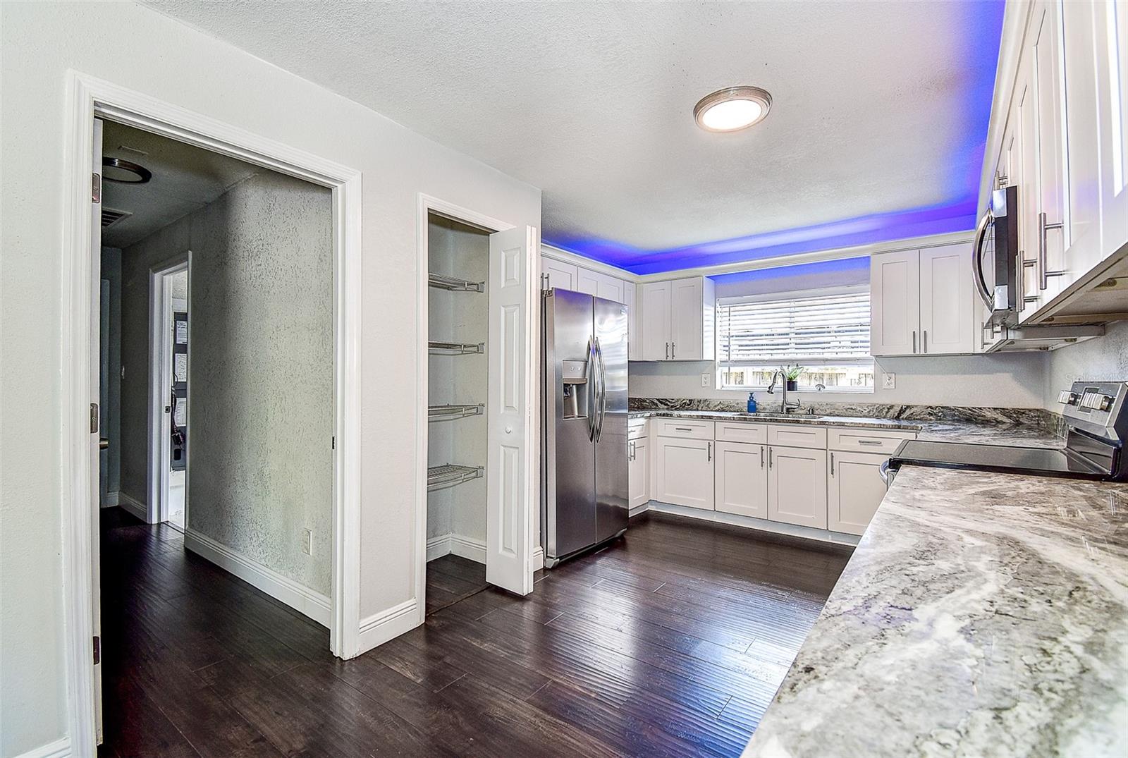 LAKE PEARL ESTATES - Residential