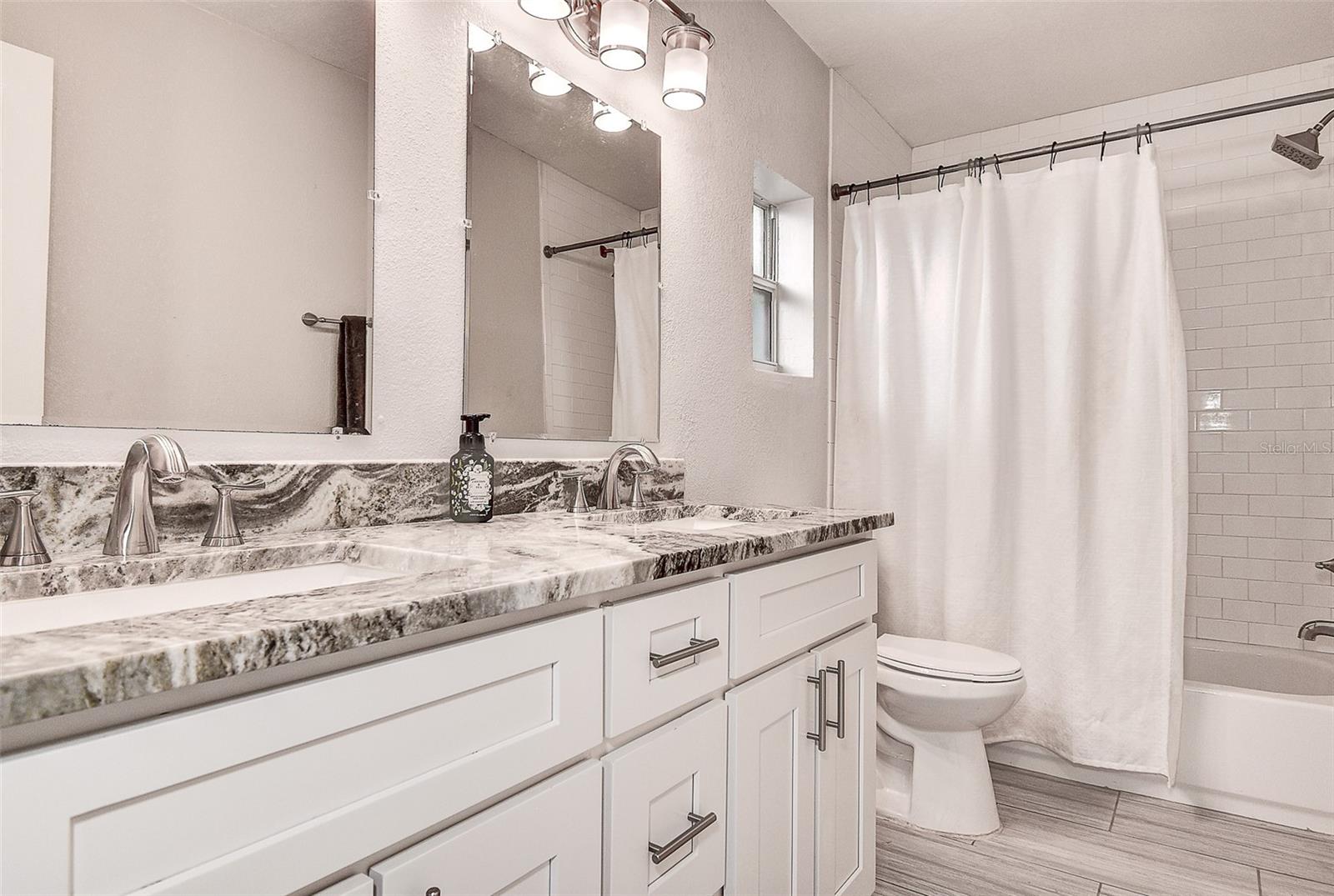 LAKE PEARL ESTATES - Residential