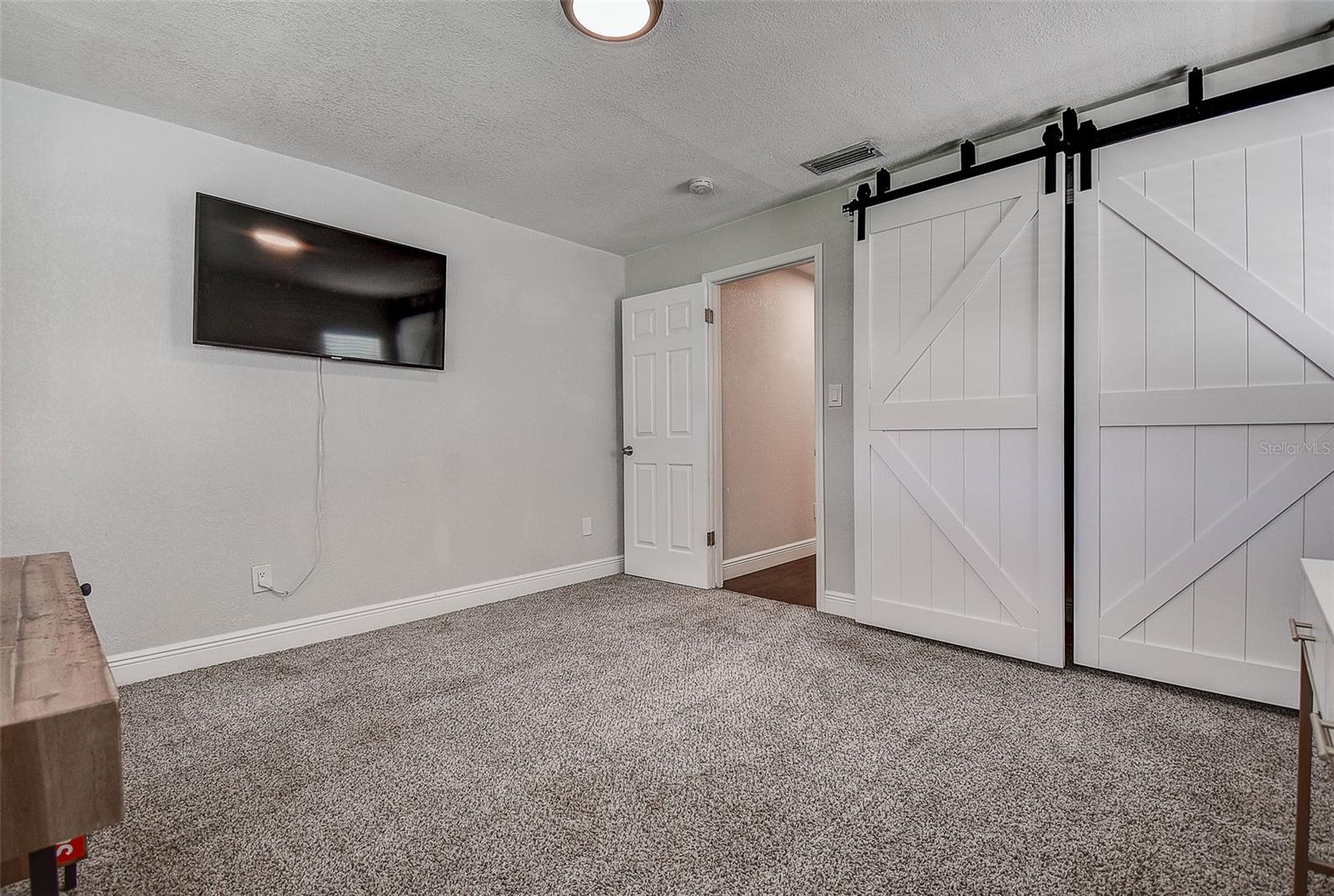 LAKE PEARL ESTATES - Residential