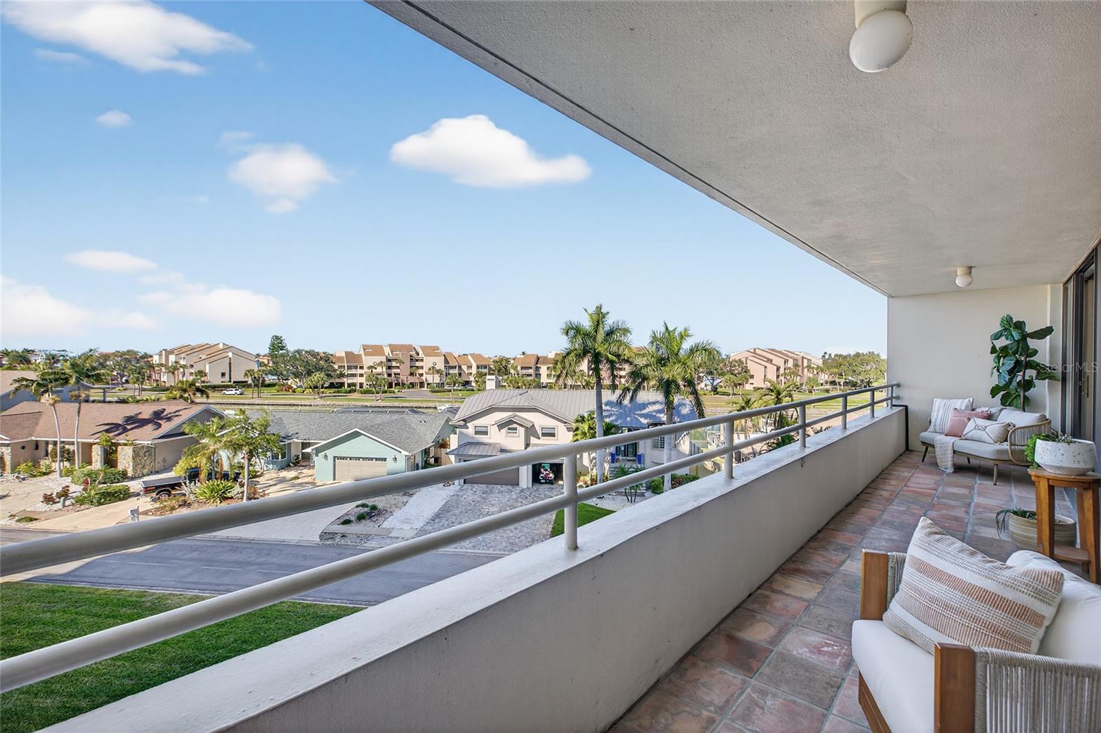 5950 PELICAN BAY PLAZA S 406