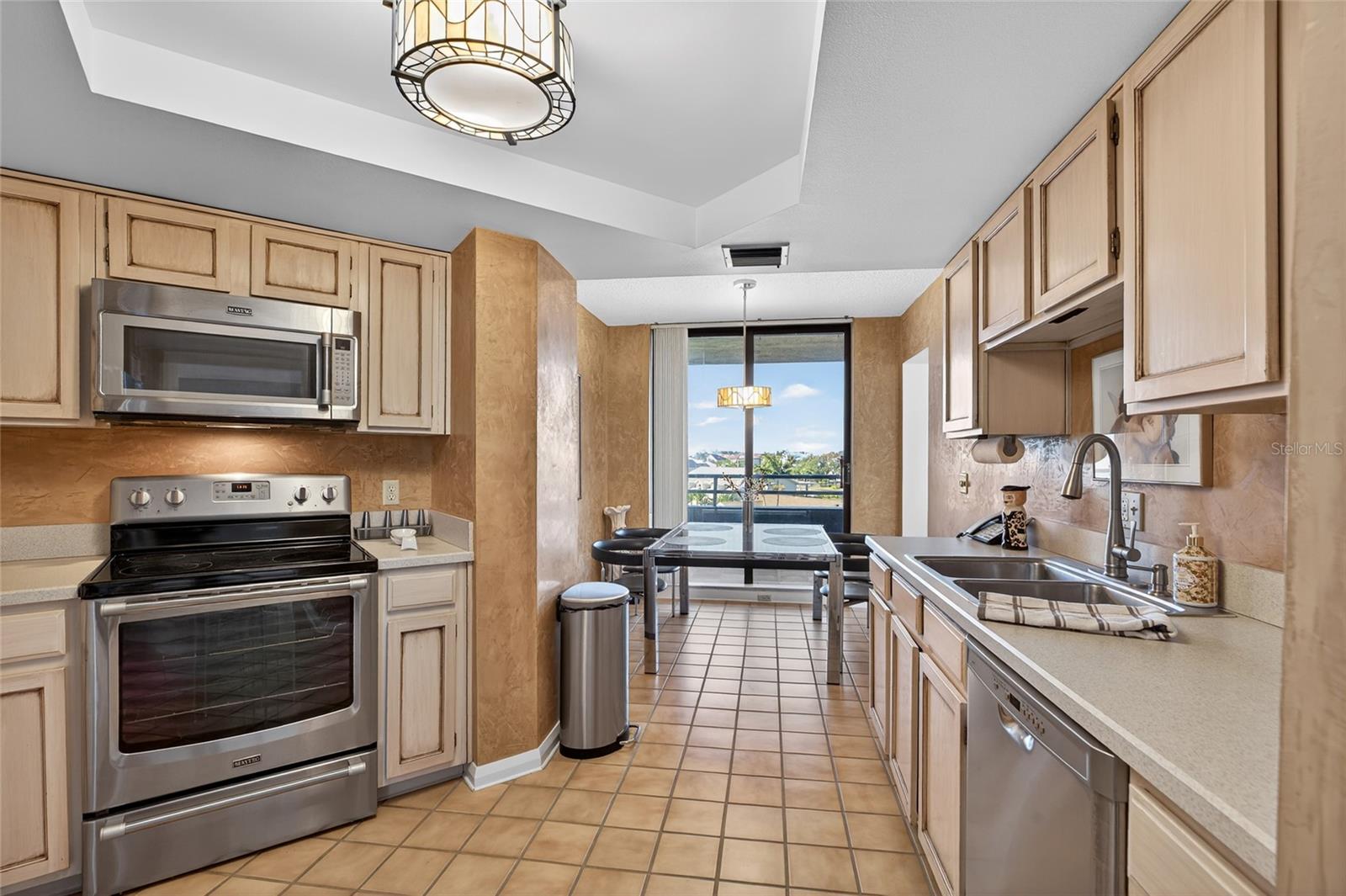 PELICAN BAY YACHT CLUB CONDO BLDG A - Residential