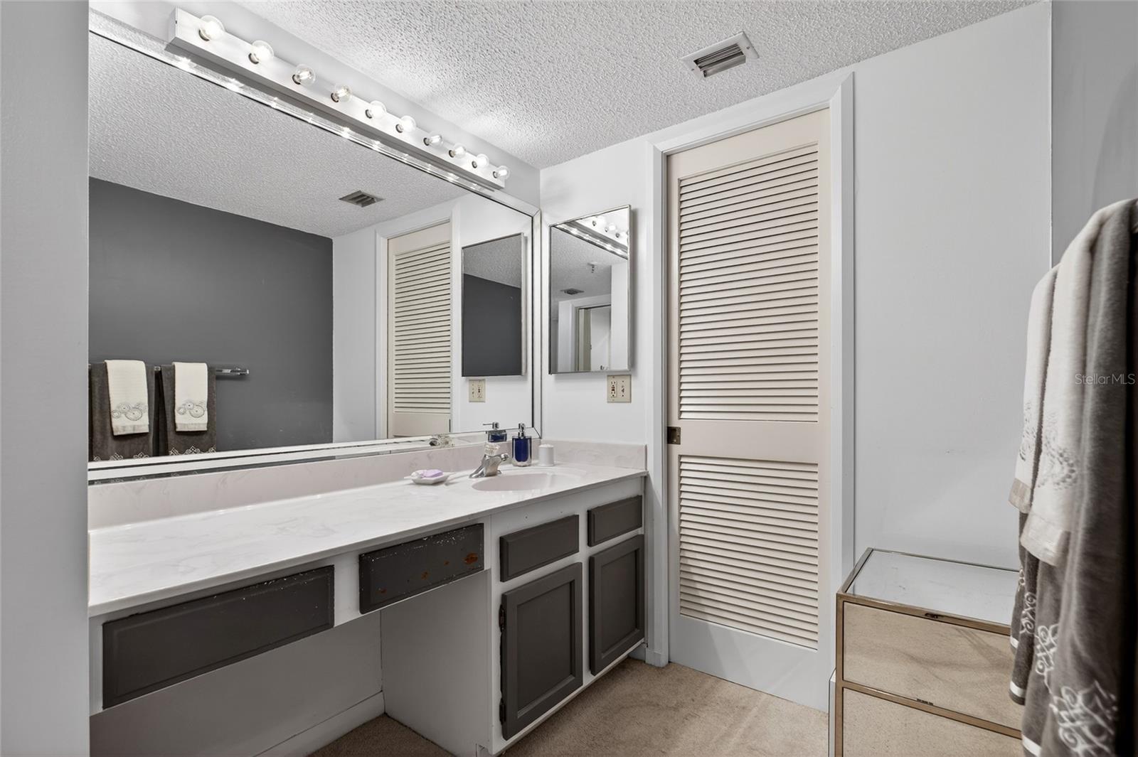 PELICAN BAY YACHT CLUB CONDO BLDG A - Residential