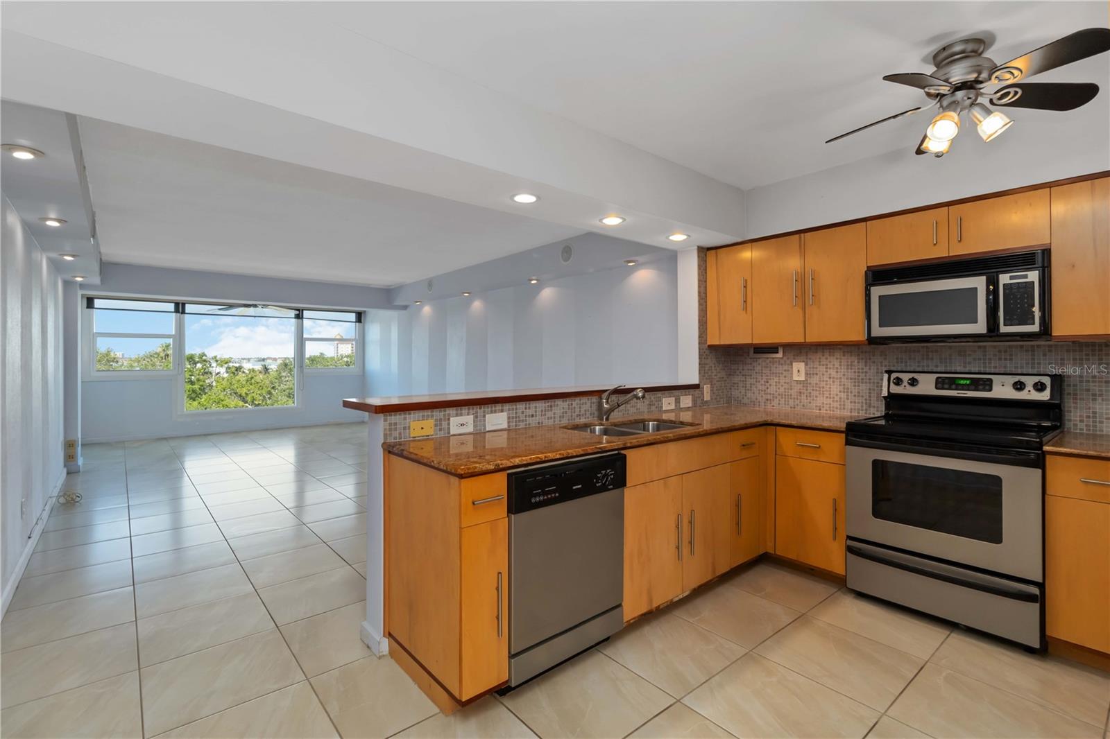 33 S GULFSTREAM AVENUE 502