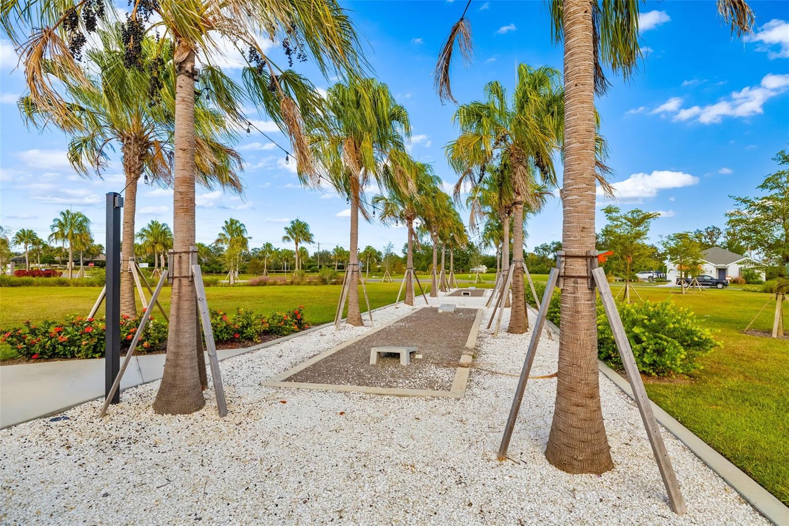 BROADLEAF - Residential