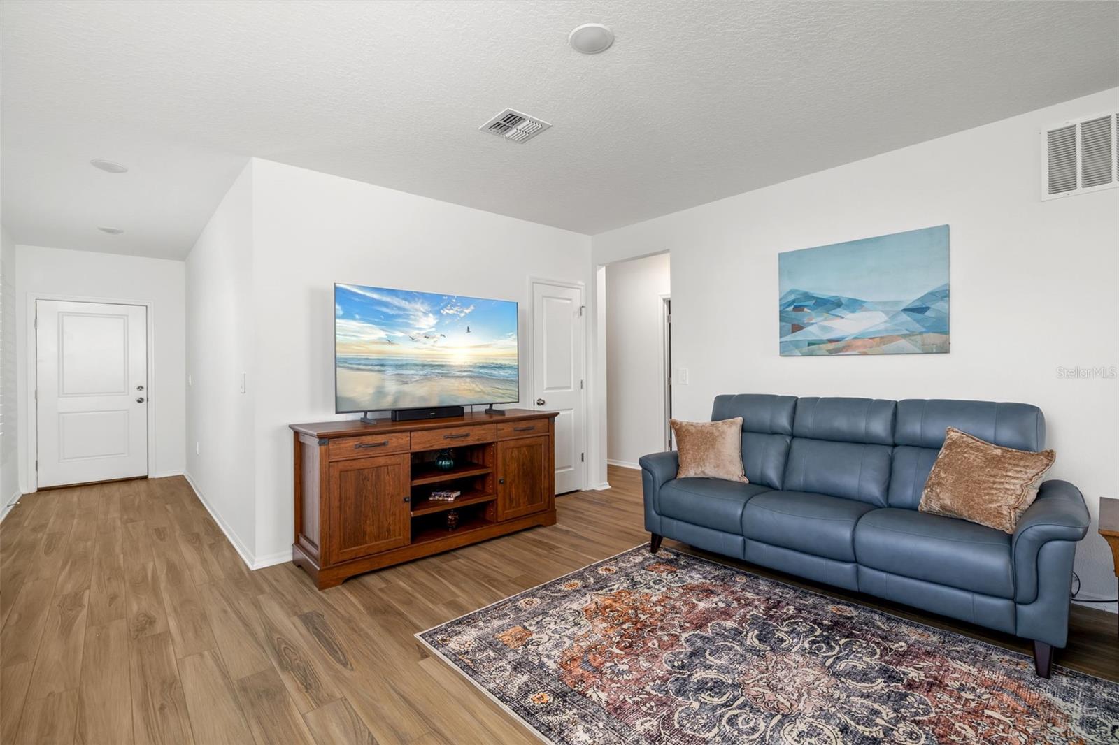 BROADLEAF - Residential