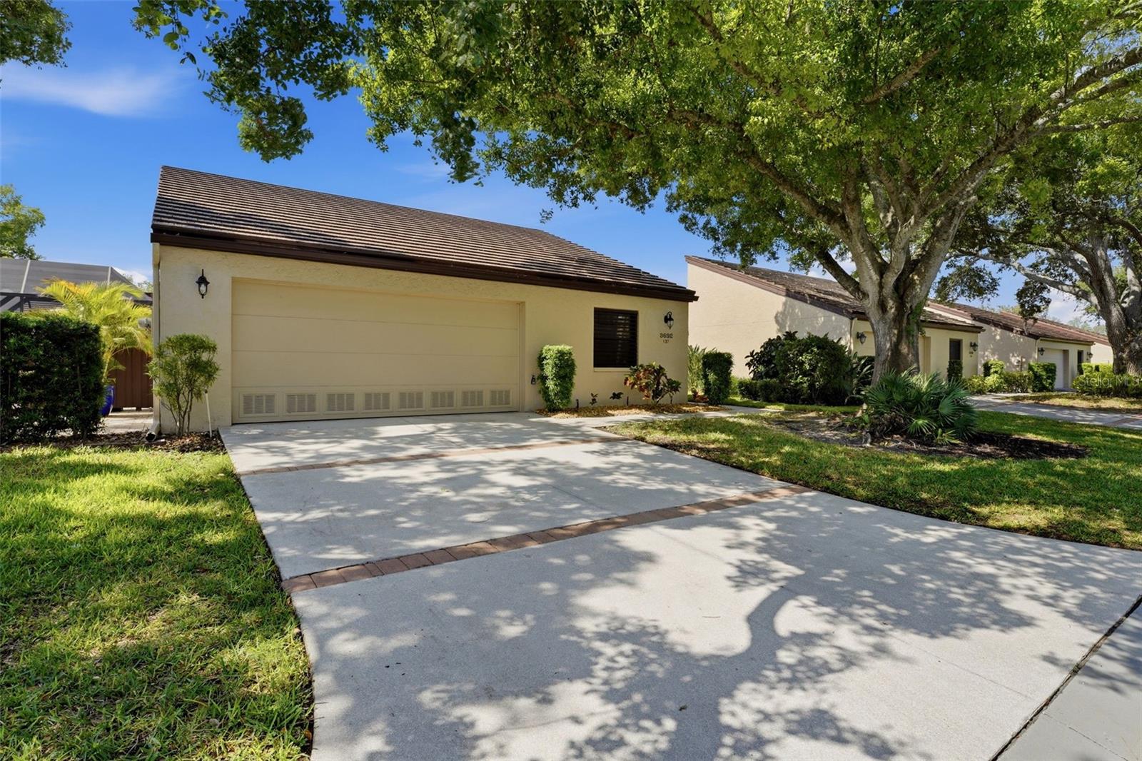 GLEN OAKS MANOR HOMES PH 2 - Residential