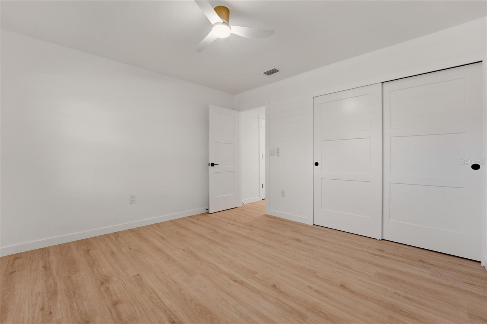 GLEN OAKS MANOR HOMES PH 2 - Residential