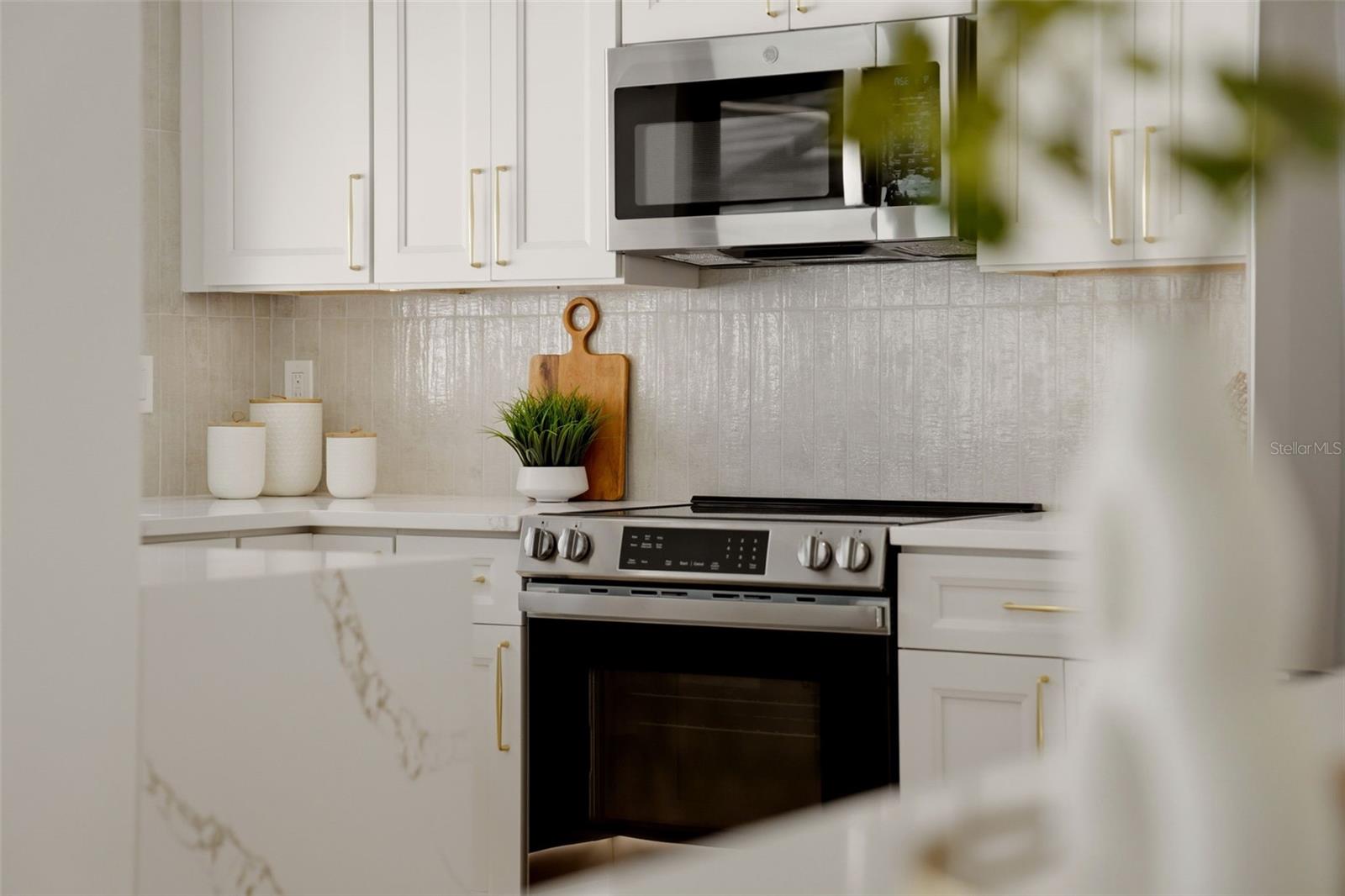 GLEN OAKS MANOR HOMES PH 2 - Residential