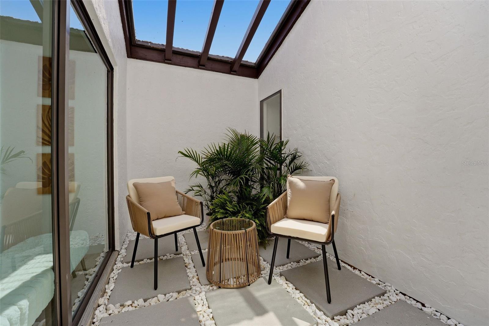 GLEN OAKS MANOR HOMES PH 2 - Residential