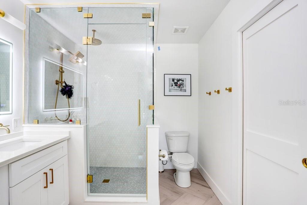 VENETIAN SHORES UNIT 1 - Residential