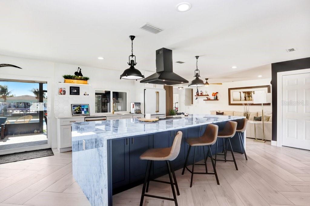 VENETIAN SHORES UNIT 1 - Residential