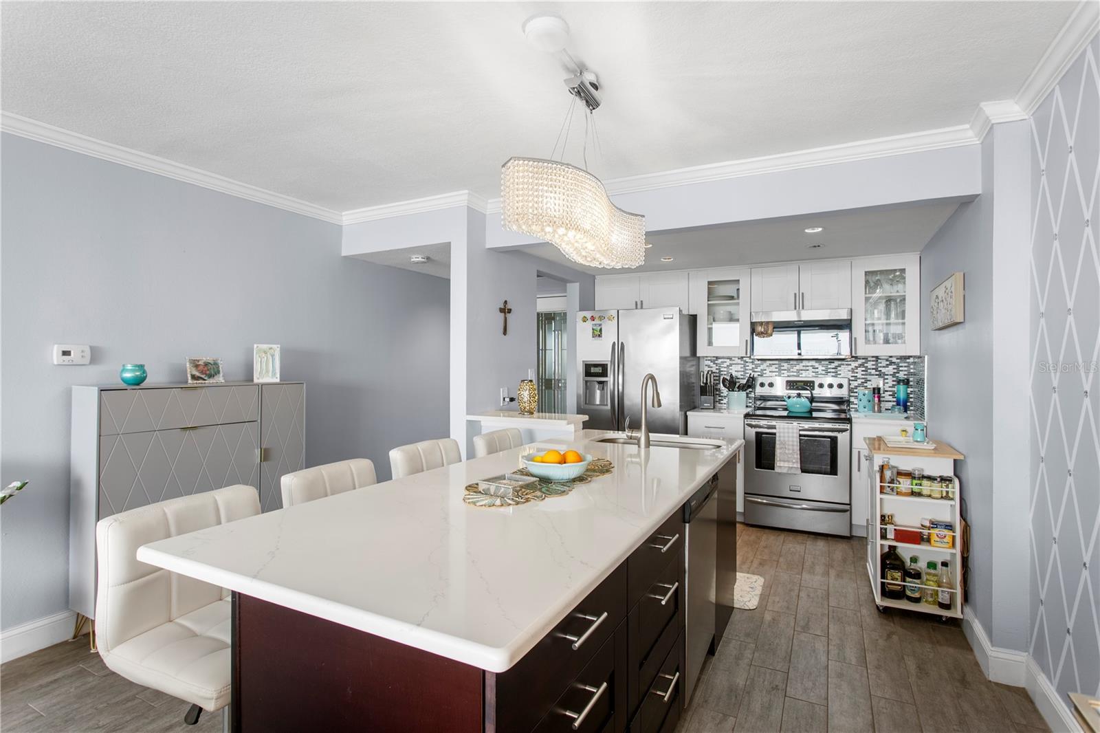 MARINER CONDO APTS - Residential