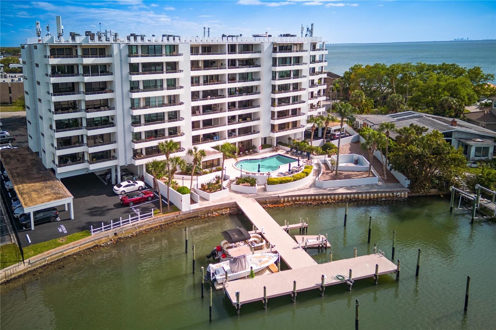 MARINER CONDO APTS - Residential