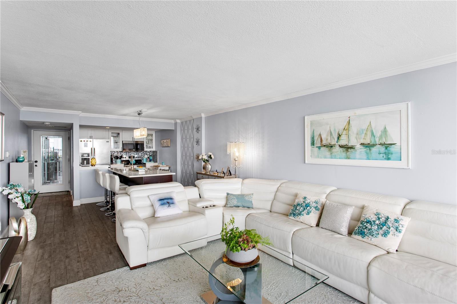 MARINER CONDO APTS - Residential