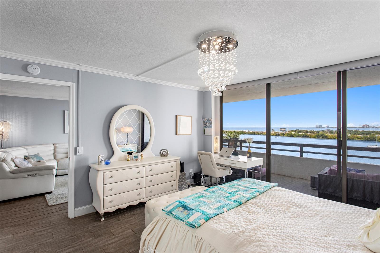 MARINER CONDO APTS - Residential