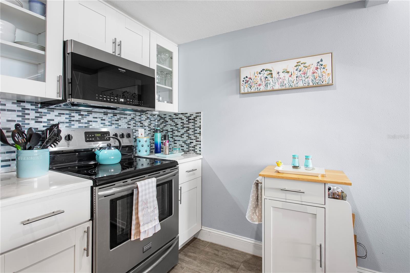 MARINER CONDO APTS - Residential