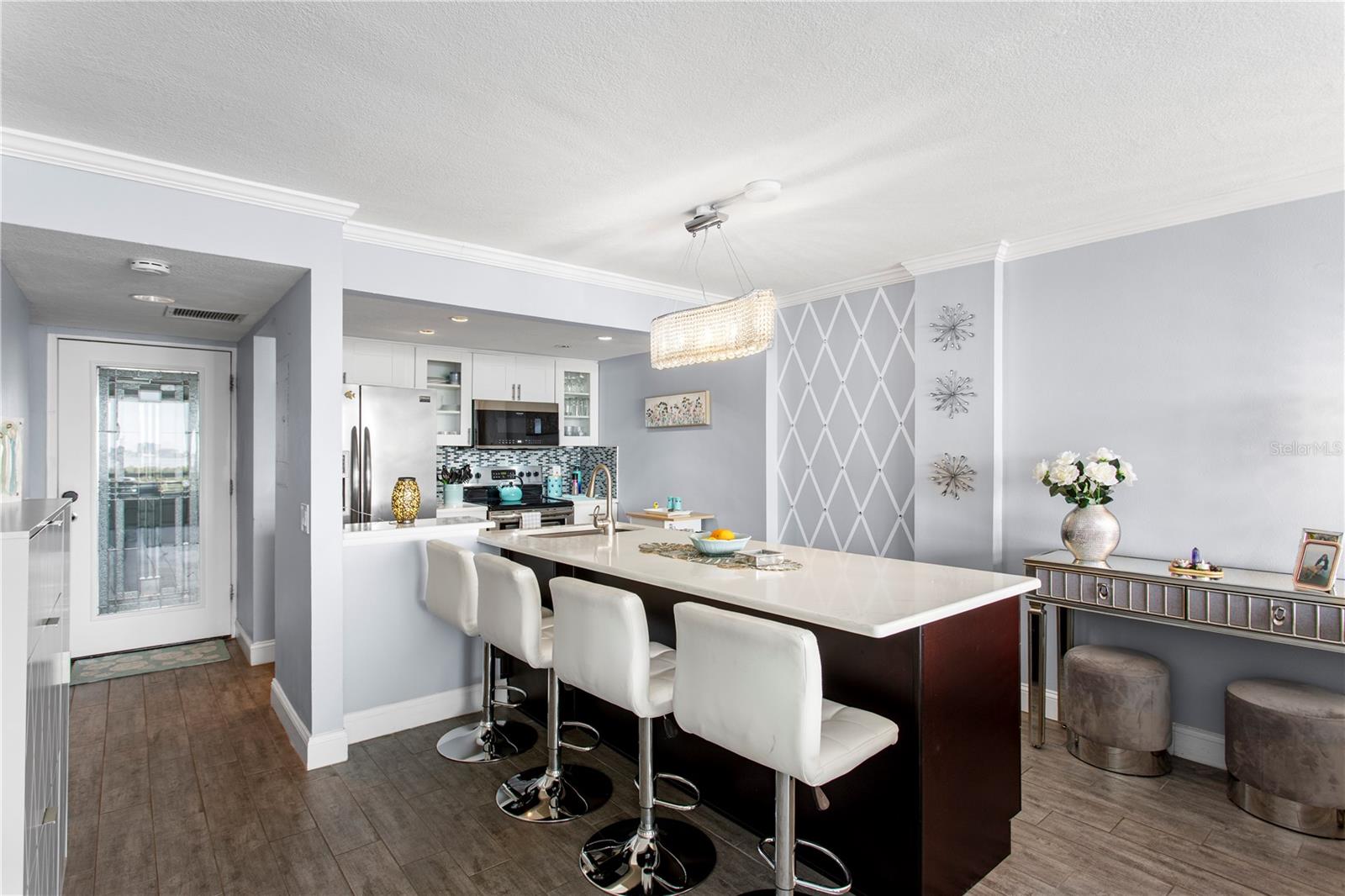 MARINER CONDO APTS - Residential