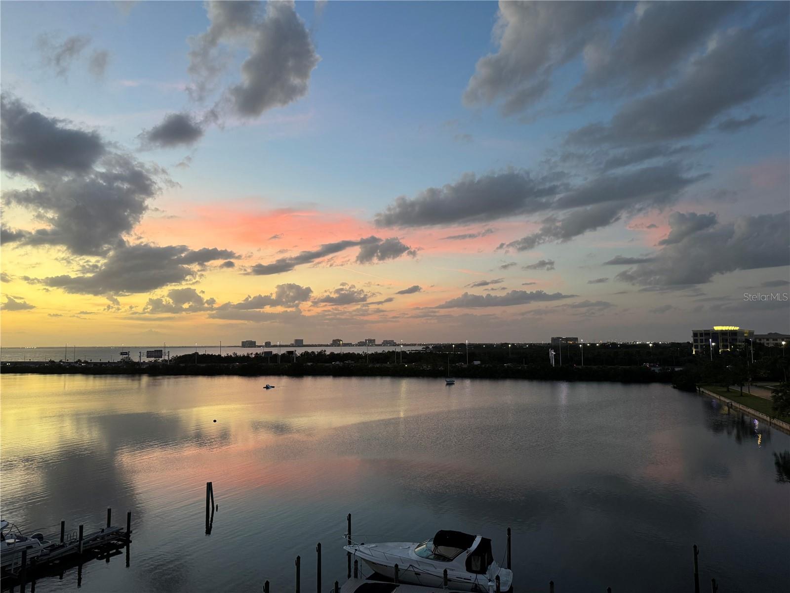 MARINER CONDO APTS - Residential