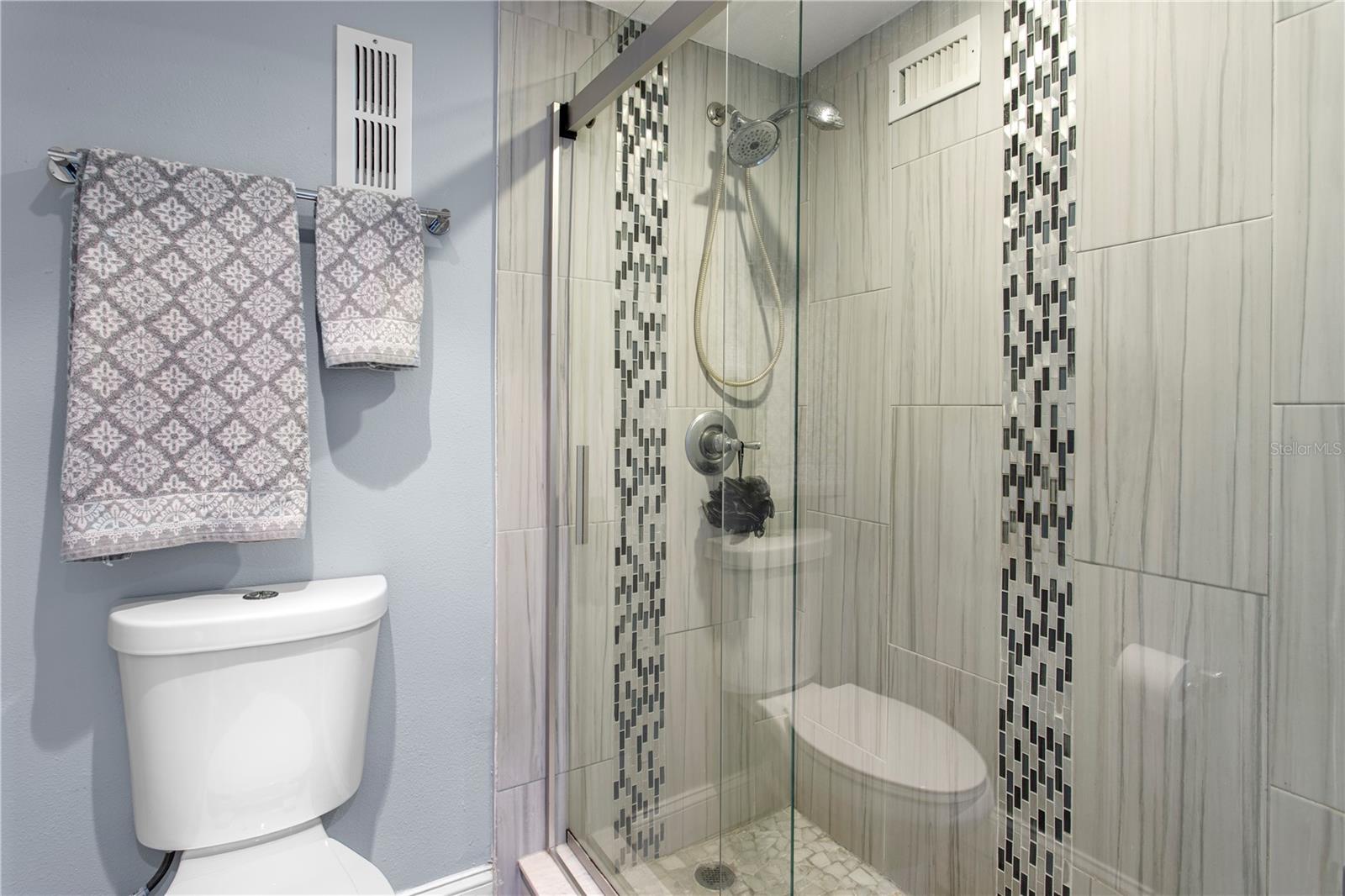 MARINER CONDO APTS - Residential