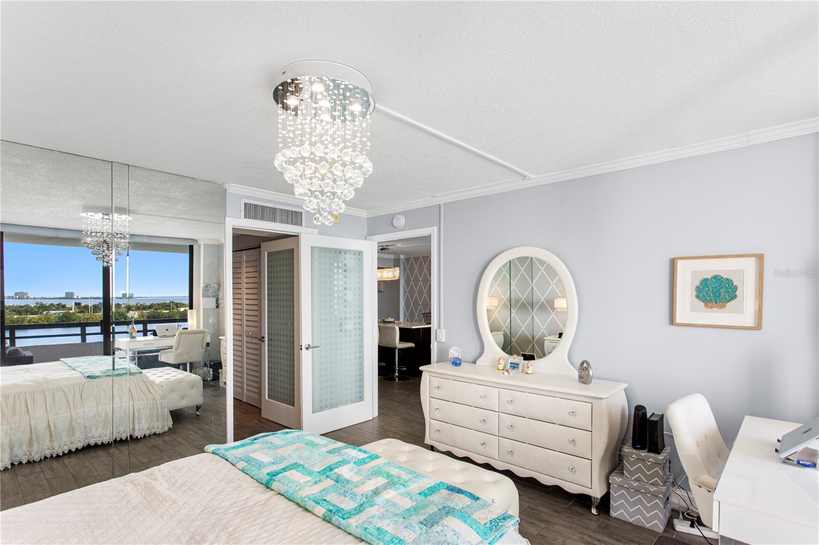 MARINER CONDO APTS - Residential