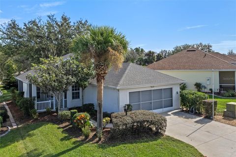 A home in TAVARES