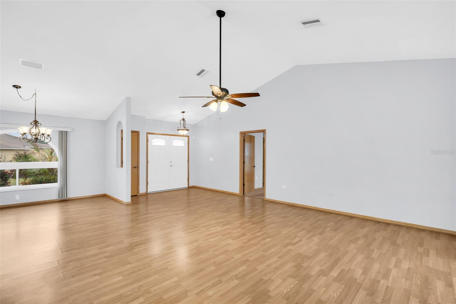 SPRING HILL - Residential