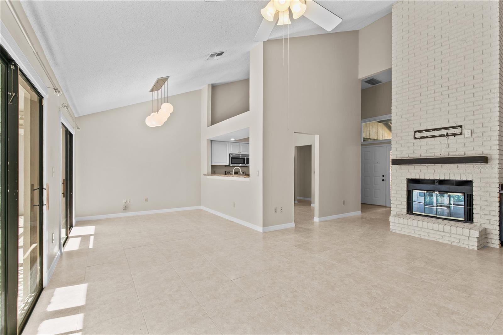 FEATHER EDGE A CONDO - Residential