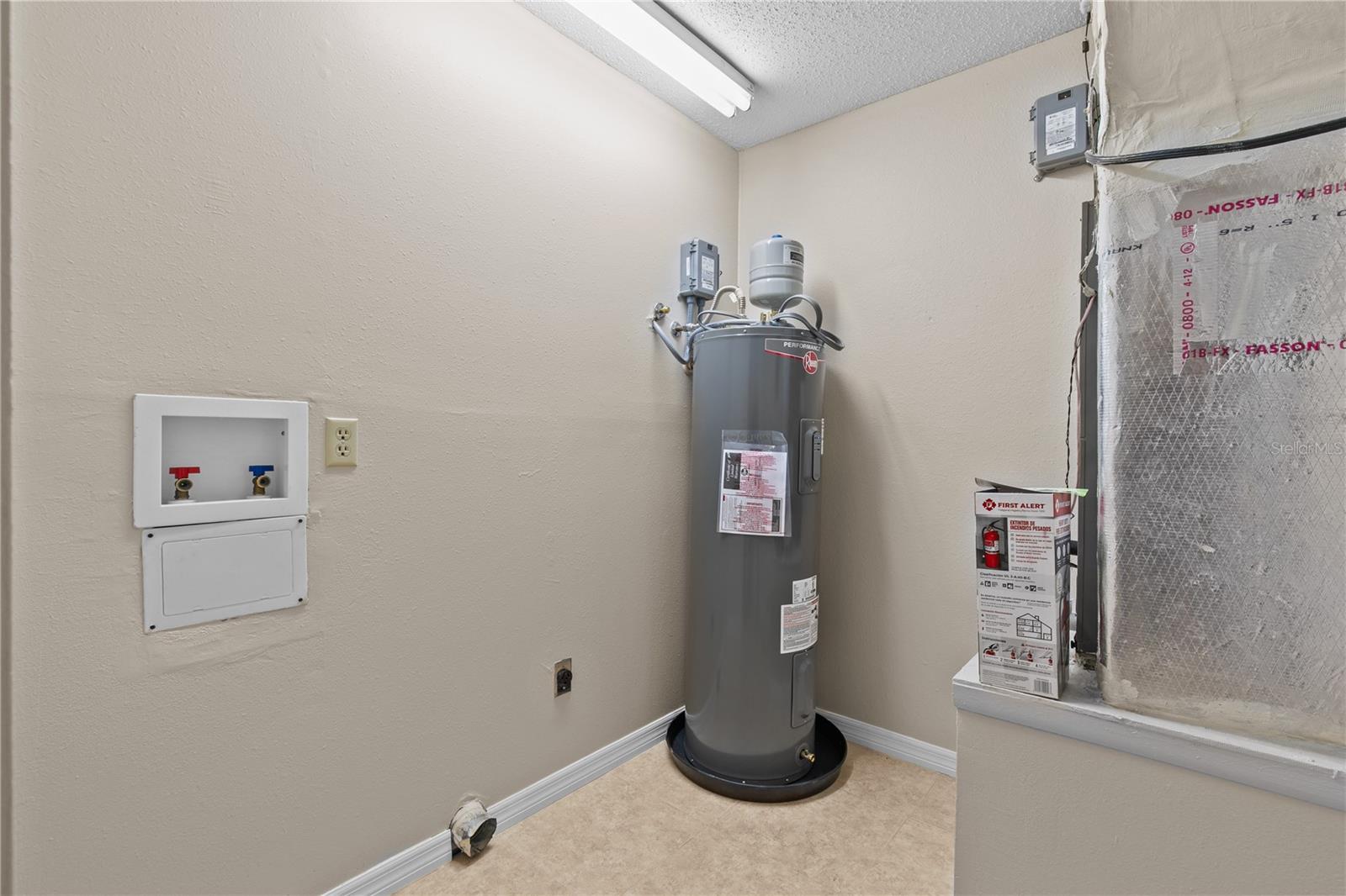 FEATHER EDGE A CONDO - Residential