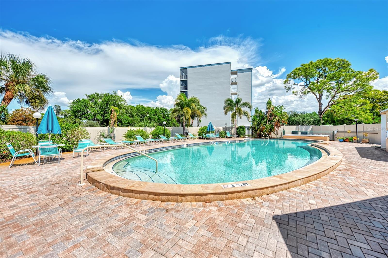 IRONWOOD FIFTEENTH - Residential