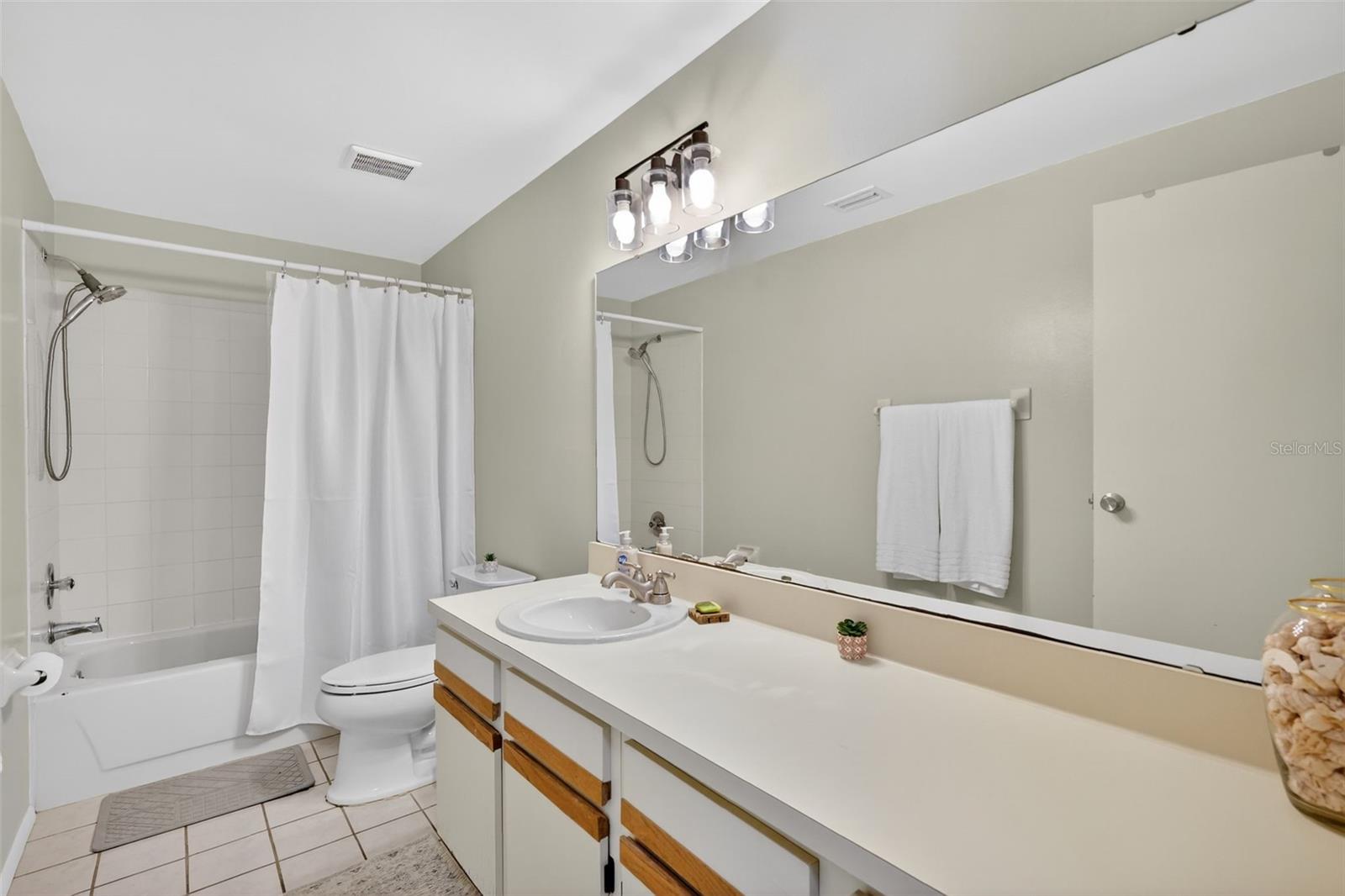 HARBOUR ISLE - Residential