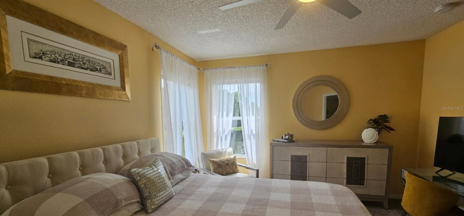 SEASONS - Residential