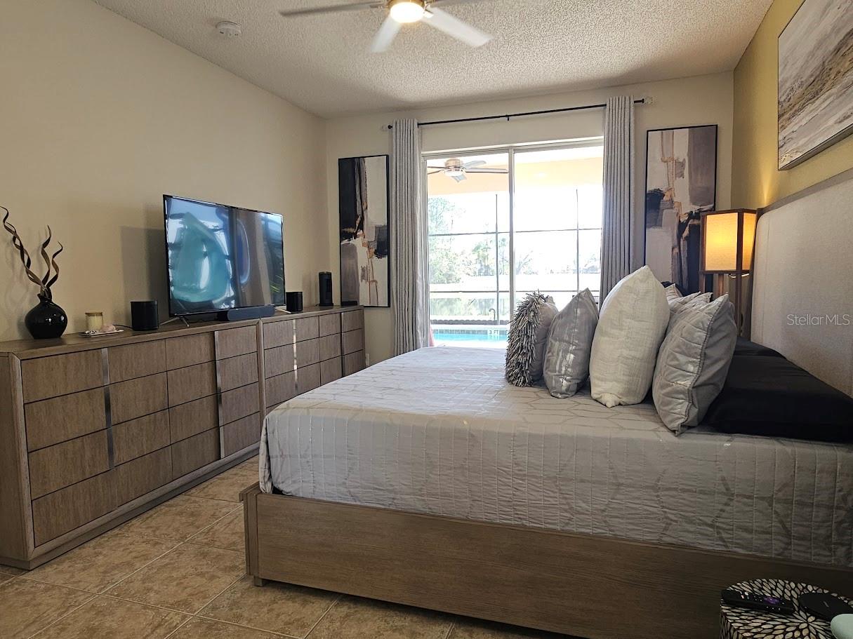 SEASONS - Residential