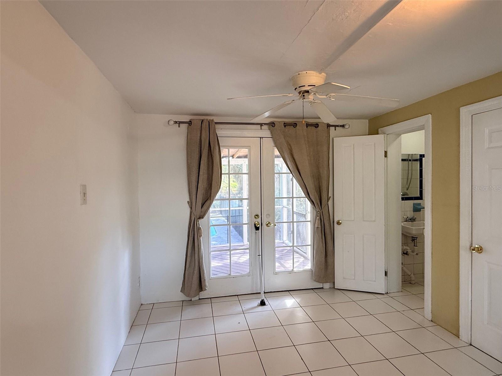 LAKEWOOD ESTATES SEC A - Residential Lease