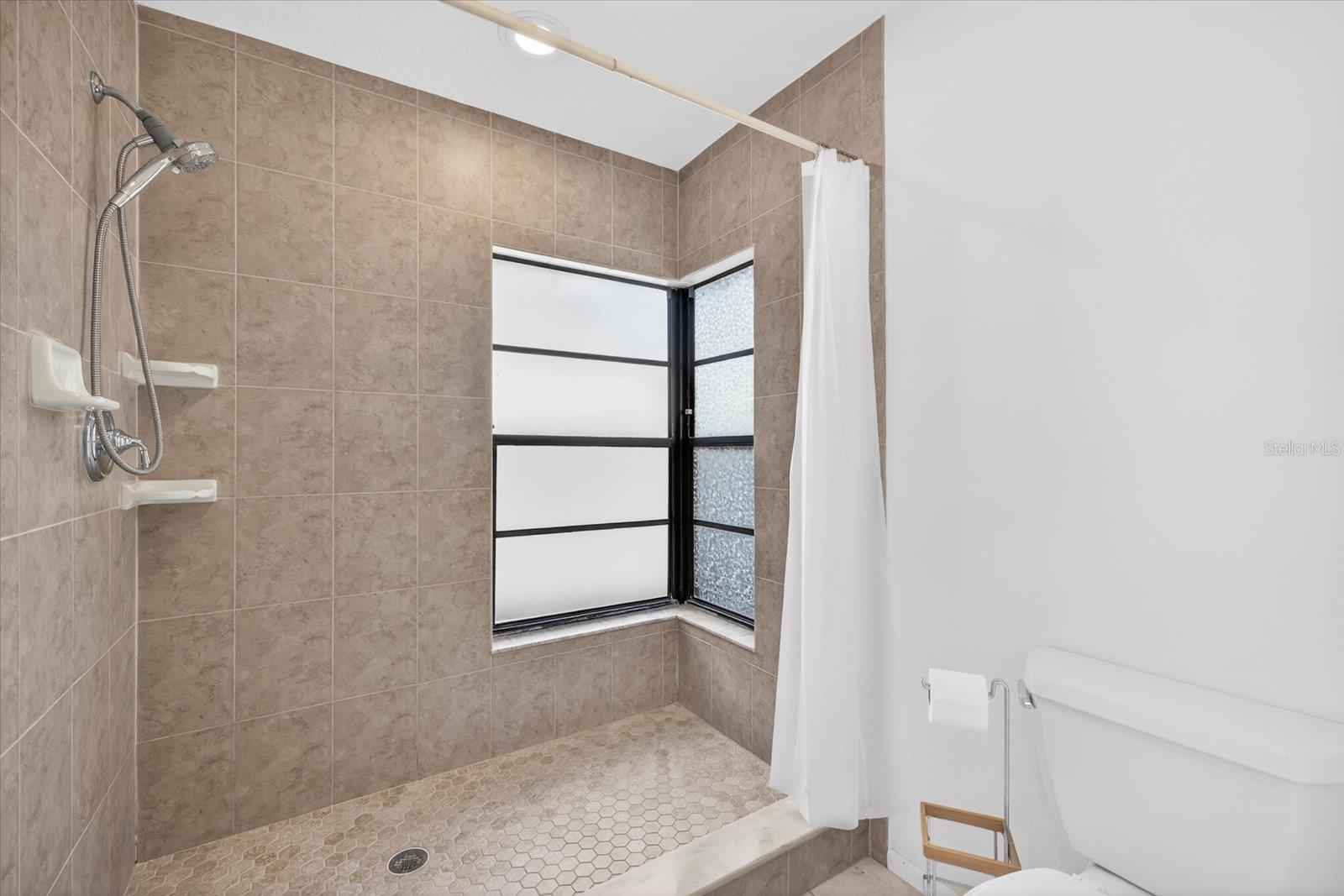 PHILIPPE BAY - Residential