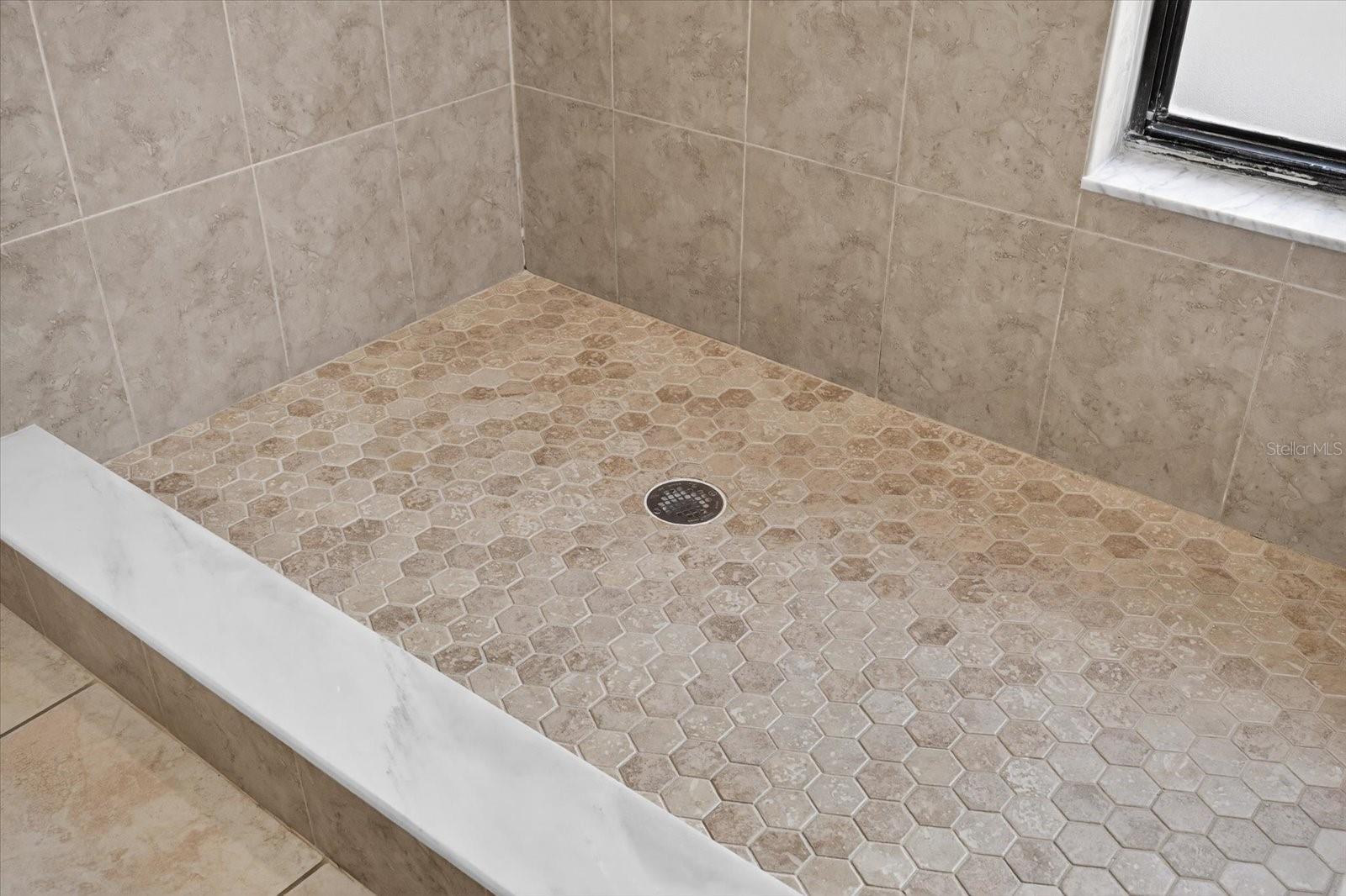 PHILIPPE BAY - Residential