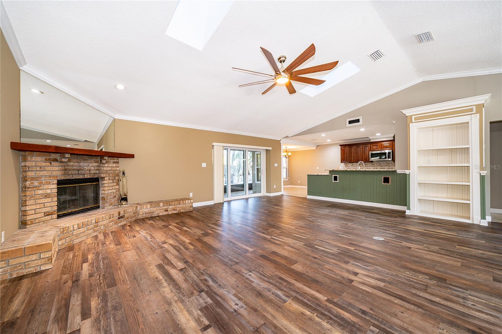 HOWELL HARBOR ESTATES - Residential