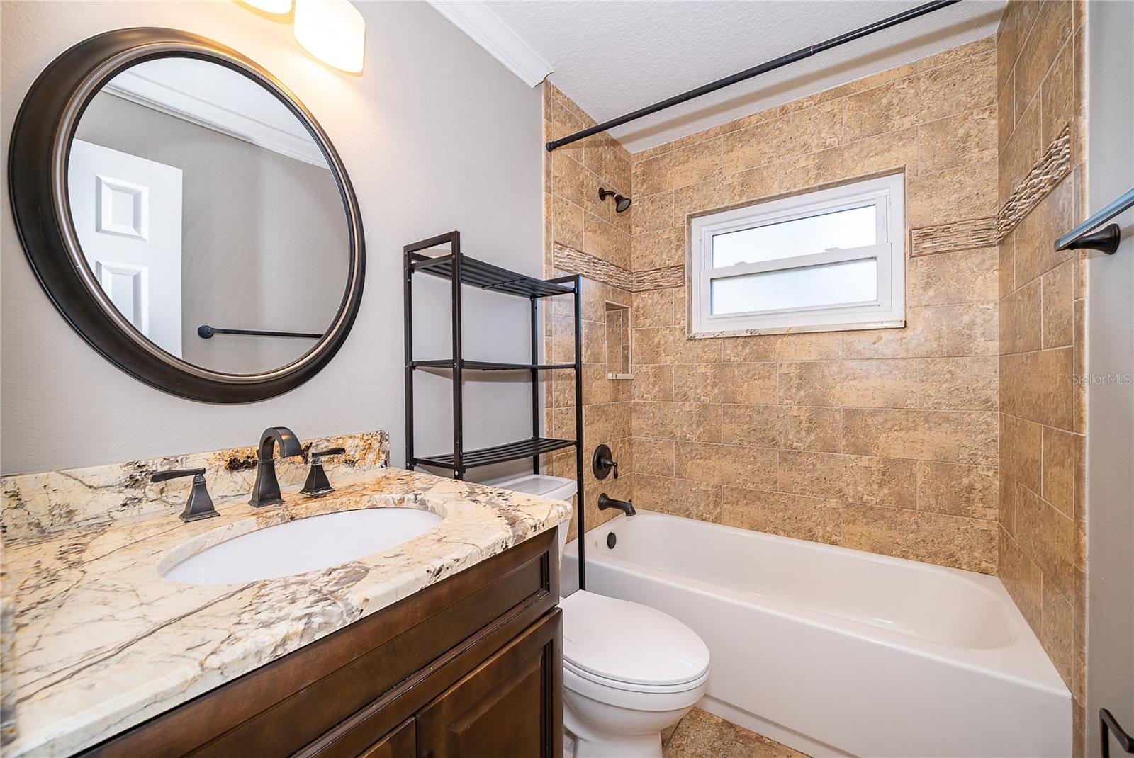 HOWELL HARBOR ESTATES - Residential