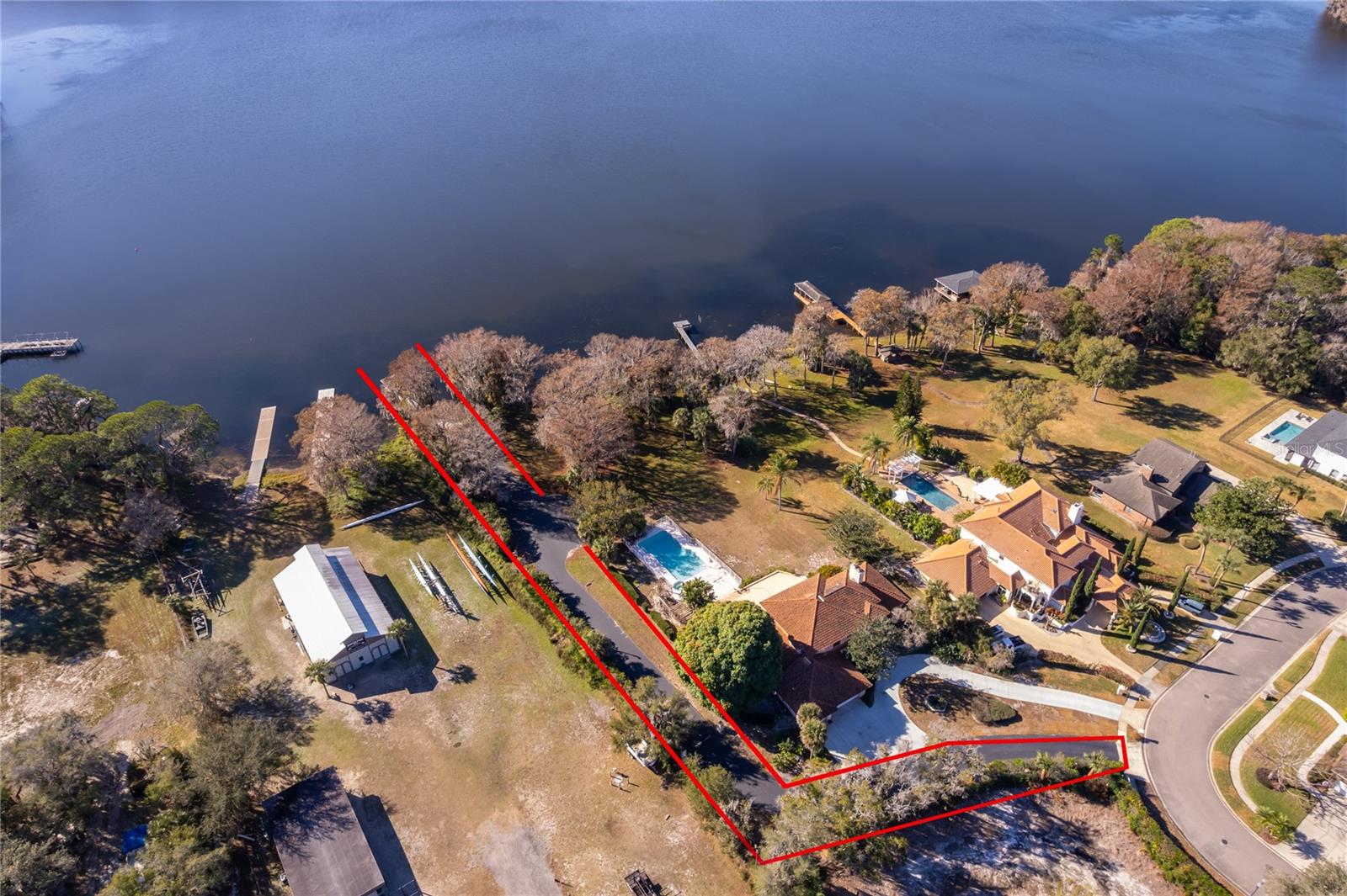 HOWELL HARBOR ESTATES - Residential