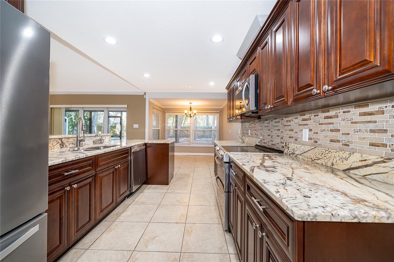 HOWELL HARBOR ESTATES - Residential