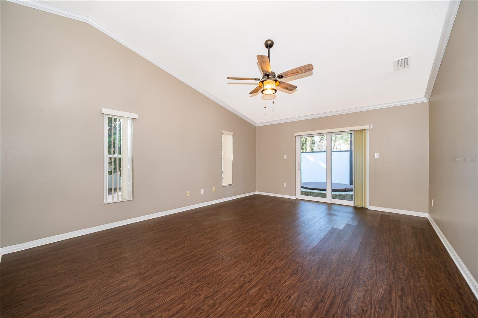 HOWELL HARBOR ESTATES - Residential